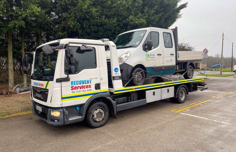 24/7 Recovery Services & Roadside Assistance in [locationfocus]